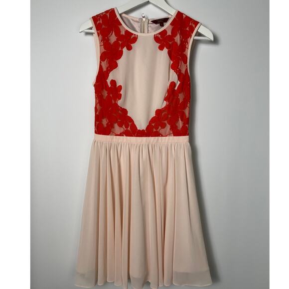 Ted Baker Dresses & Skirts - Ted Baker "Vember" Sleeveless Dress With lace bodice SZ 1